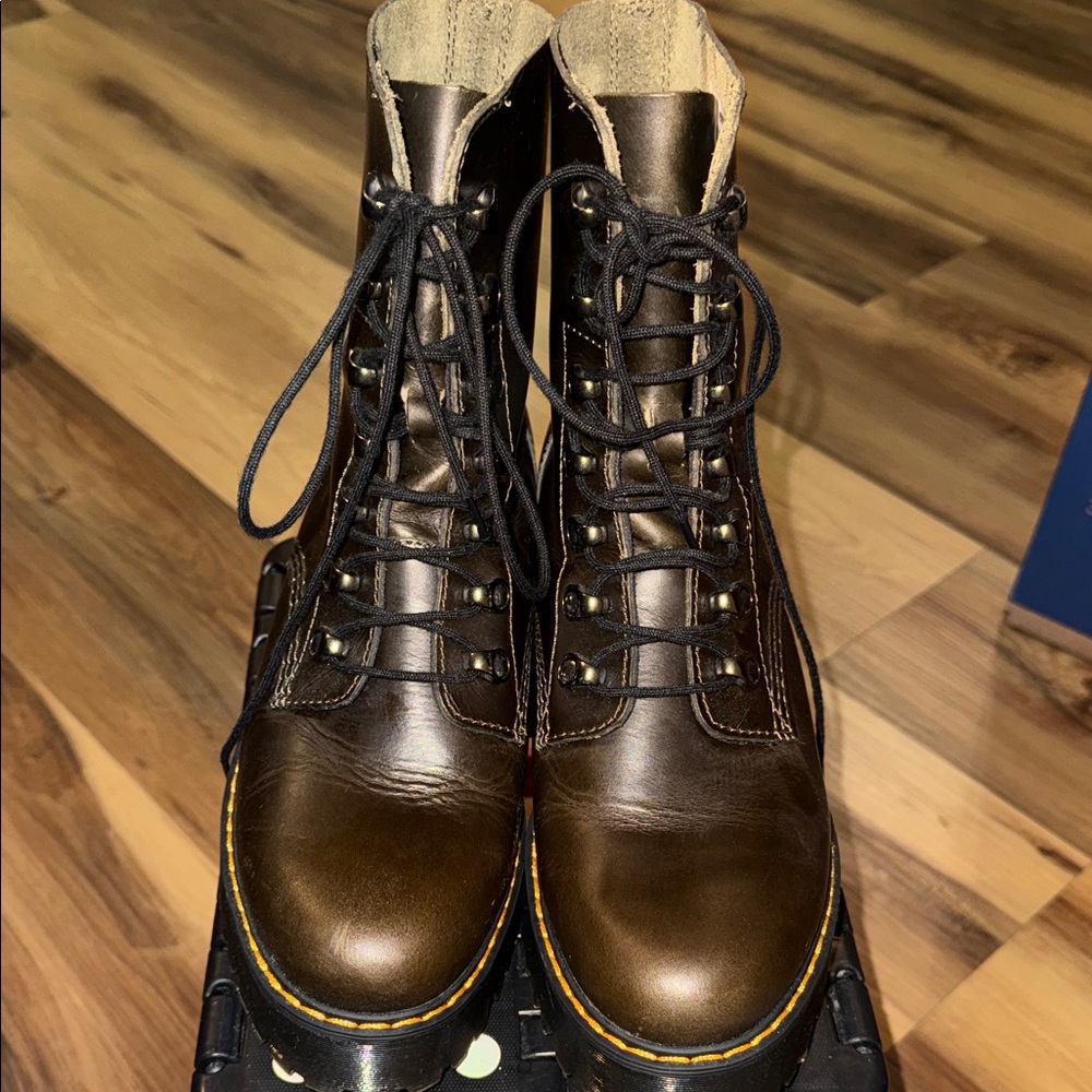 Dr. Martens Jesy Platform Chelsea Boot - Women's